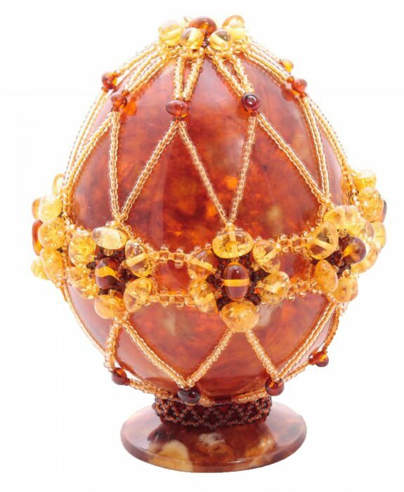Easter egg made of amber "Wedding dress"