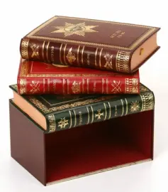 Книги в кожаном переплёте "Великие русские полководцы. Суворов. Кутузов. Ермолов" в 3-х томах  Книги в кожаном переплёте "Великие русские полководцы. Суворов. Кутузов. Ермолов" в 3-х томах