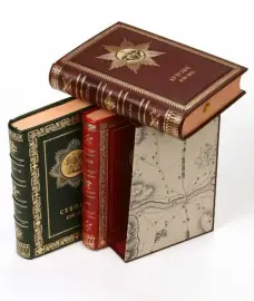 Книги в кожаном переплёте "Великие русские полководцы. Суворов. Кутузов. Ермолов" в 3-х томах  Книги в кожаном переплёте "Великие русские полководцы. Суворов. Кутузов. Ермолов" в 3-х томах