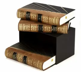 Книги в кожаном переплёте "Подвиги человеческого ума" в 3-х томах Книги в кожаном переплёте "Подвиги человеческого ума" в 3-х томах