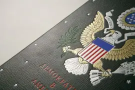 Книга в кожаном переплёте "Демократия в Америке" А.Токвиль Книга в кожаном переплёте "Демократия в Америке" А.Токвиль