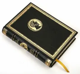 Книга в кожаном переплёте "Наедине с собой. Размышления" Марк Аврелий Книга в кожаном переплёте "Наедине с собой. Размышления" Марк Аврелий