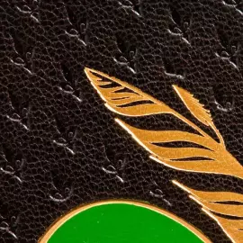 Книга в кожаном переплёте "О природе человека" Монтень, Паскаль, Ларошфуко