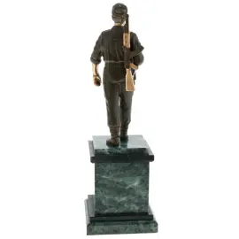 Статуэтка бронзовая "Пограничник на пьедестале" Статуэтка бронзовая "Пограничник на пьедестале"
