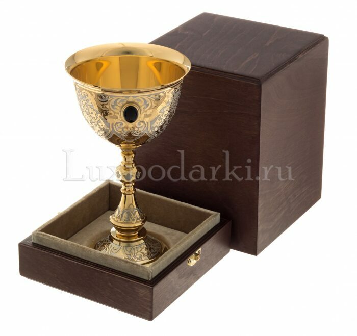Tsarevich Cup with black agate