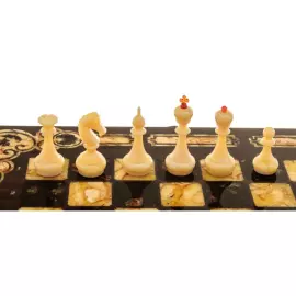 Шахматы из мореного дуба и янтаря "Арабески-Марин"