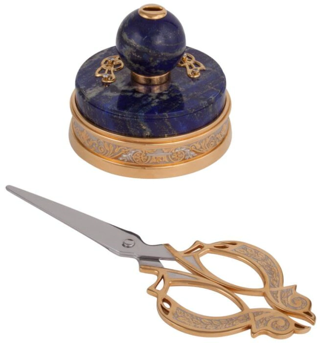 Souvenir "Scissors" on lapis lazuli, Zlatoust