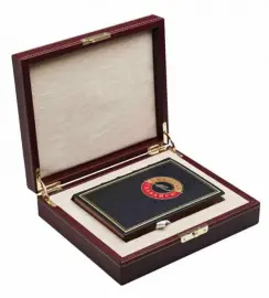 Книги в кожаном переплете "Никогда не сдавайся!"