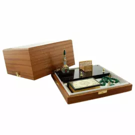 Композиция настольная с Кораном и четками, Златоуст