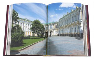 Leather-bound gift book "Moscow Kremlin" in a box (bilingual edition)