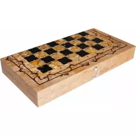 Шахматы из карельской березы и янтаря "Готика"