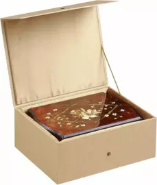 Шкатулка "Дамская" для украшений, вавона