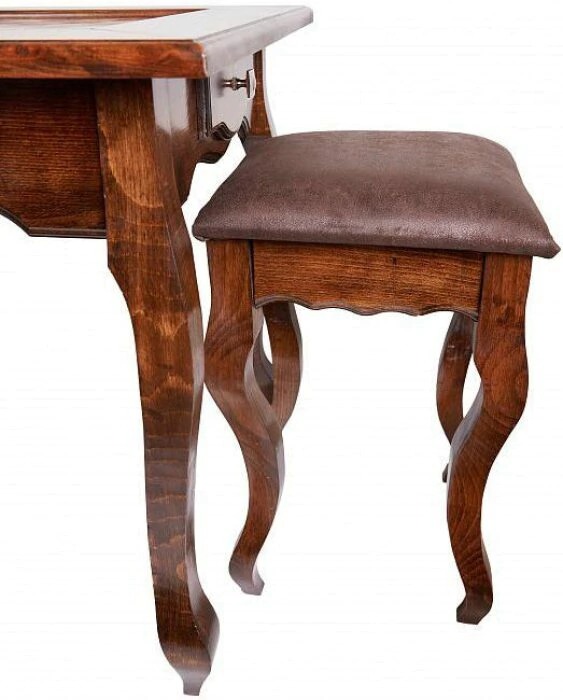 Classic beech chess table with carved stools