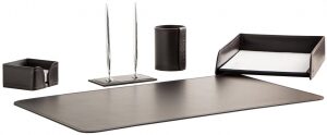 Table set "Business Cuoietto" (Choco color, 5 pieces) with a blotter
