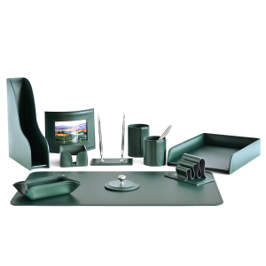 Настольный набор "Business Cuoietto" зеленый, 11 предметов Настольный набор "Business Cuoietto" зеленый, 11 предметов