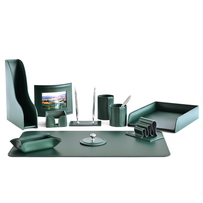 Настольный набор "Business Cuoietto" зеленый, 11 предметов Настольный набор "Business Cuoietto" зеленый, 11 предметов