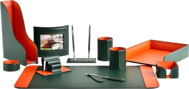 Настольный набор "Business Cuoietto Green-Orange, 11 предметов с фоторамкой