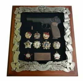 Панно "С пистолетом Стечкина и наградами СССР"