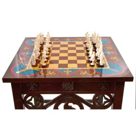 Шахматы из бивня мамонта "По законам чести" Шахматы из бивня мамонта "По законам чести"