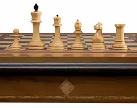 Стол с шахматами и нардами "Стаунтон Люкс" из микса ценных пород дерева