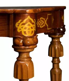 Шахматный стол из ценных пород дерева "Селенус Аристократ" с фигурами