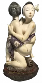 Сувенир из бивня мамонта "Пара влюбленных"