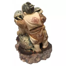 Сувенир из бивня мамонта "Отец и сын с черепахами"