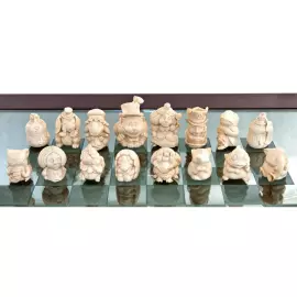 Шахматы из бивня мамонта "Алиса в стране чудес"