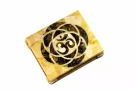 Шкатулка из янтаря "Ом"