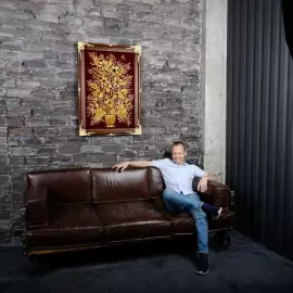 Декоративное панно из янтаря "Цветы"