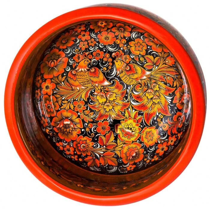A cup with the painting "Birds in flowers" by Khokhloma
