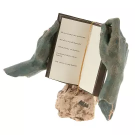 Скульптура "Тысяча культур" (A thousand cultures)