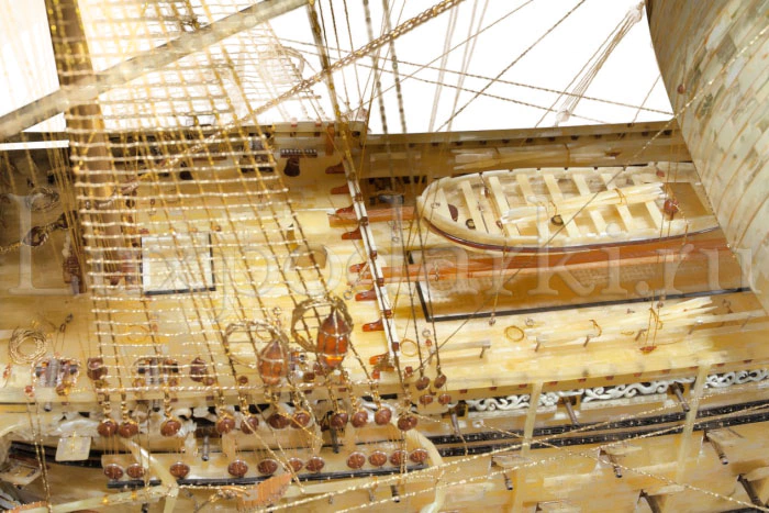Amber ship "Royal William" (scale model)