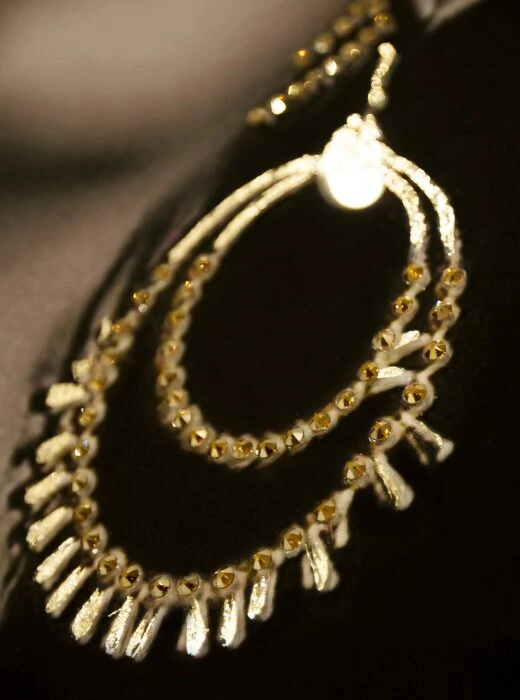 The painting "Cleopatra" on the mirror (Swarovski)