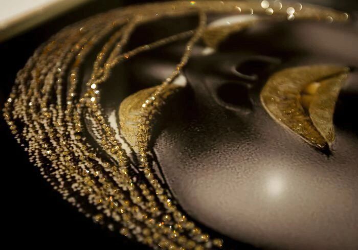 The painting "Cleopatra" on the mirror (Swarovski)