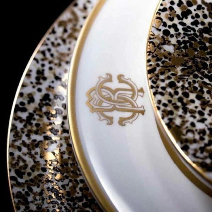Fruit plate "Camouflage"