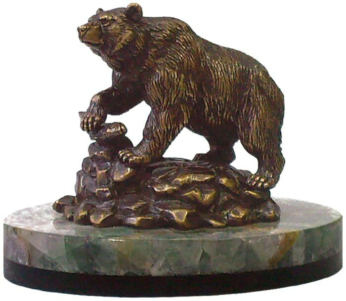 Statuette "Bear with fish"