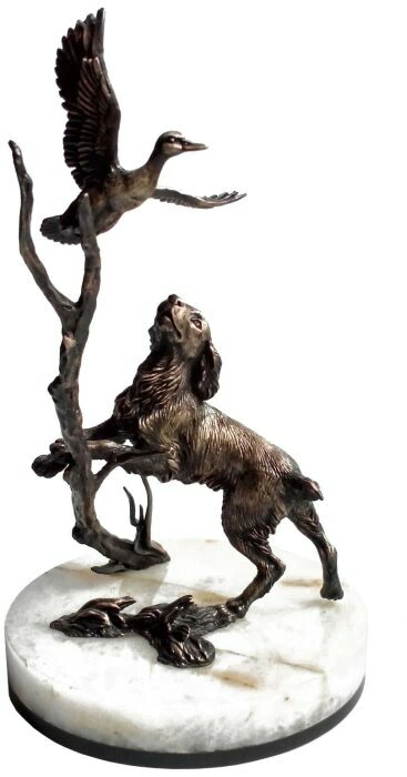 Statuette "Spaniel hunter"