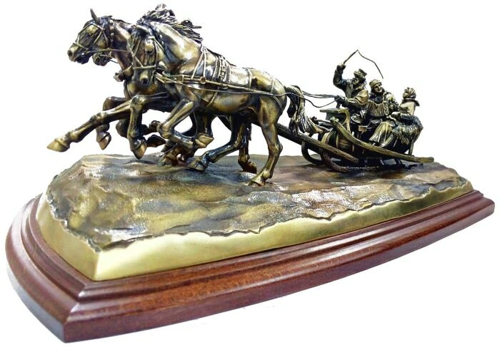 The statuette "Russian Troika"