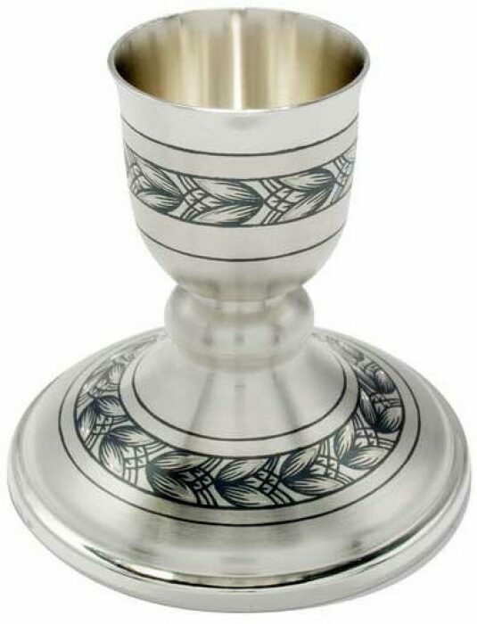 Подсвечник из серебра "Тюльпан"