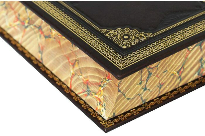 Leather-bound gift book "Freemasonry in its past and present"