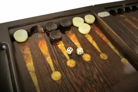 Нарды из ценных пород дерева и янтаря "Герб Российской Федерации" Нарды из ценных пород дерева и янтаря "Герб Российской Федерации"