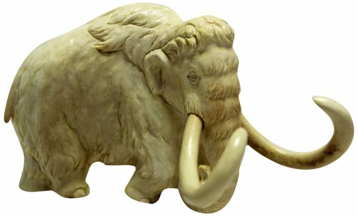 Mammoth tusk sculpture "Giant"