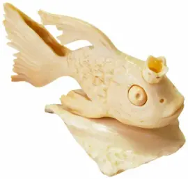 Скульптура из бивня мамонта "Владычица морская"