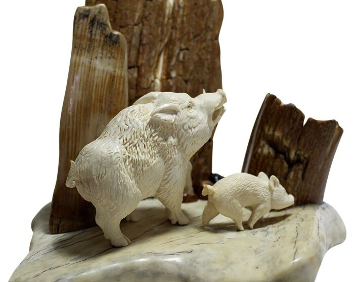 Writing device "Boar with a piglet"