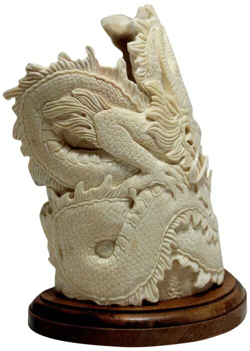 The composition of the mammoth tusk "Guardian of the World"
