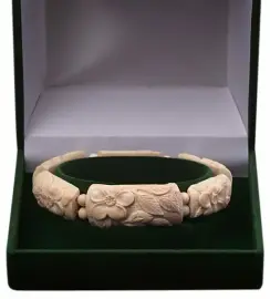 Браслет из бивня мамонта "Цветы"