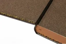 Подарочная книга в кожаном переплете "Хоккей. Великое наследие"