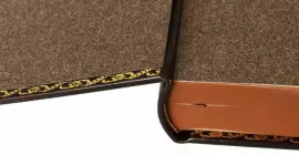 Подарочная книга в кожаном переплете "Футбол. Великое наследие"