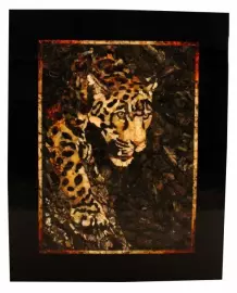 Панно из янтаря "Леопард"